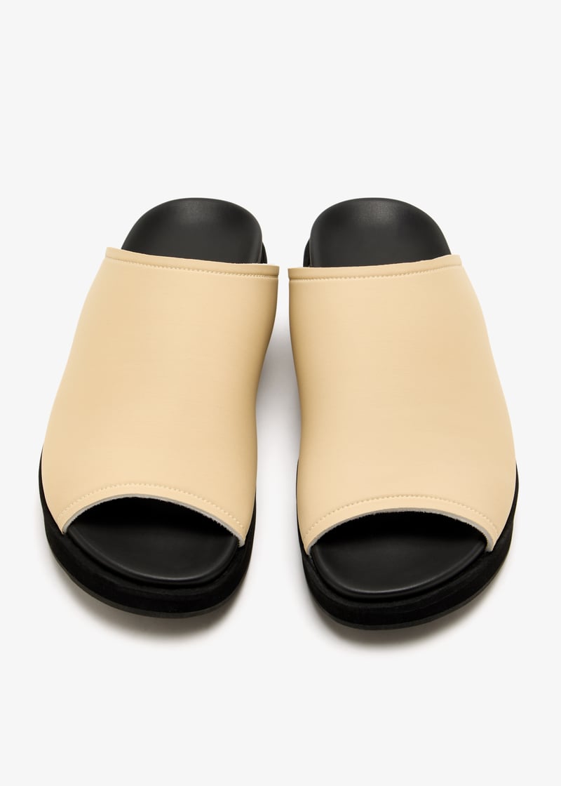 Onwuad Doa sandals Beige Fabric