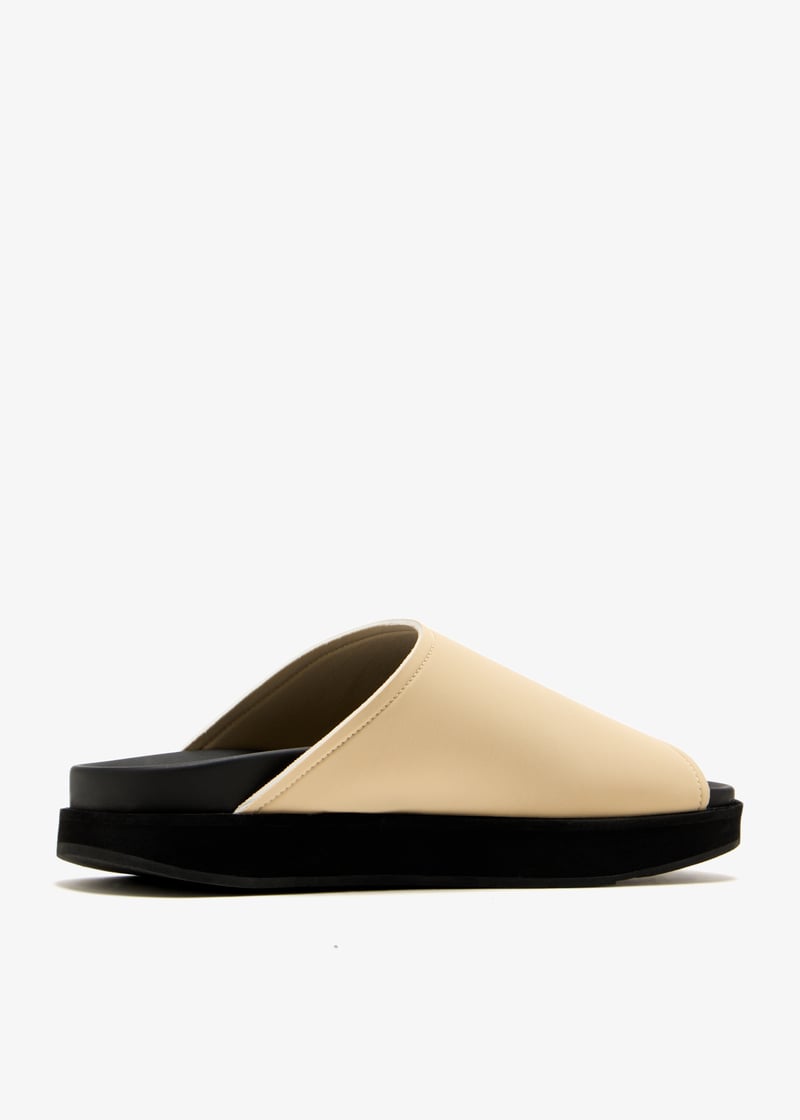 Onwuad Doa sandals Beige Fabric