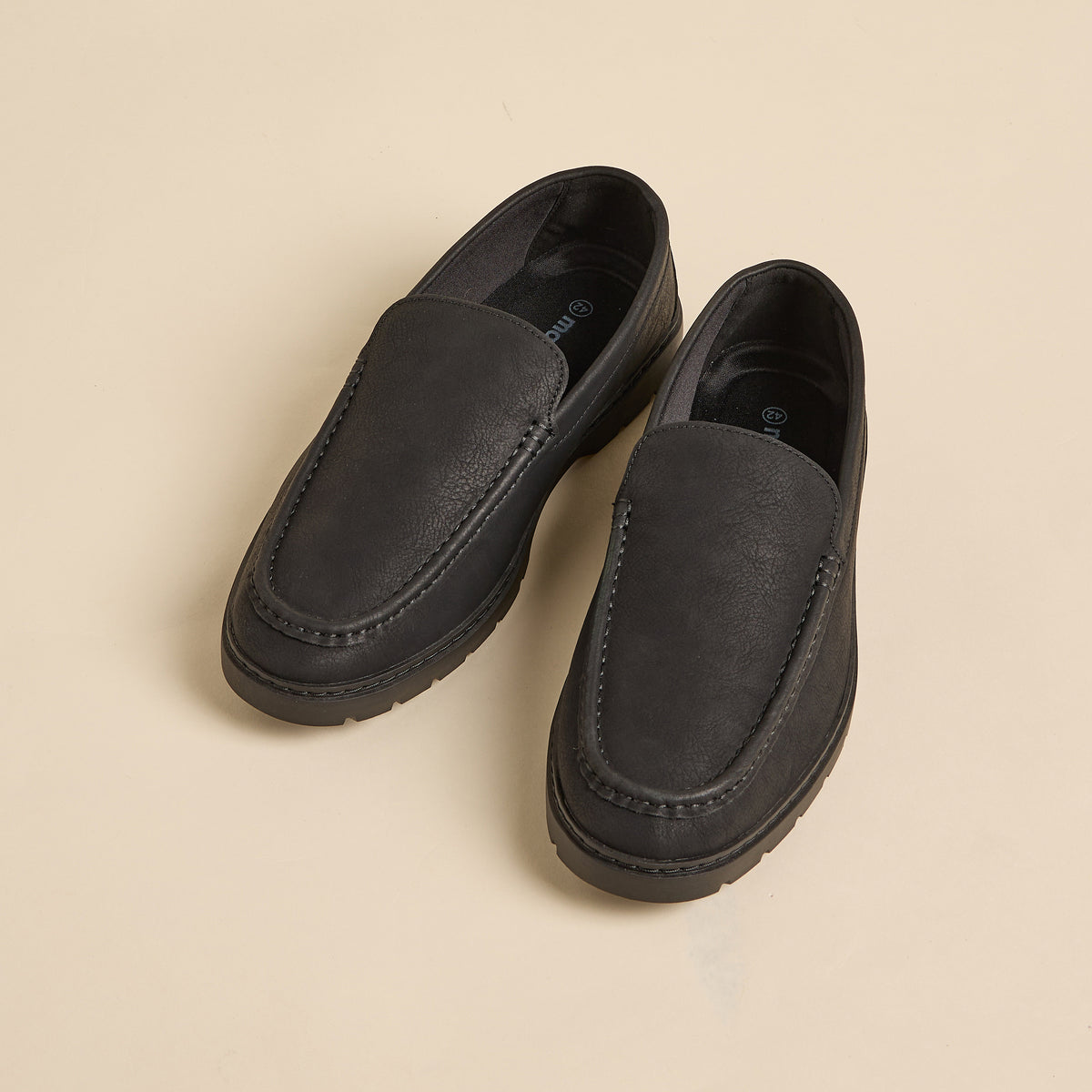 Max Textured Slip-On Loafers Black for Men - image 3