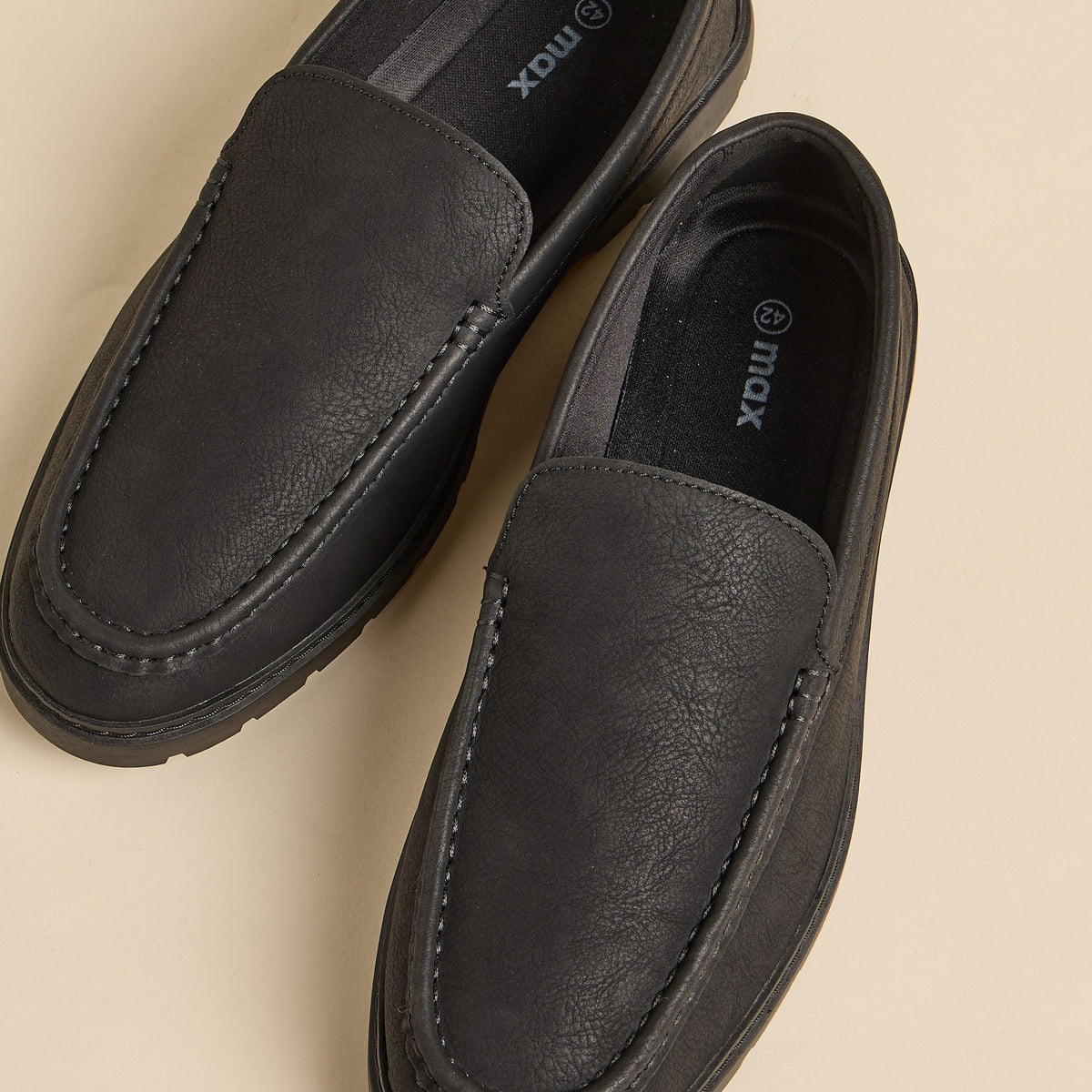 Max Textured Slip-On Loafers Black for Men - image 5