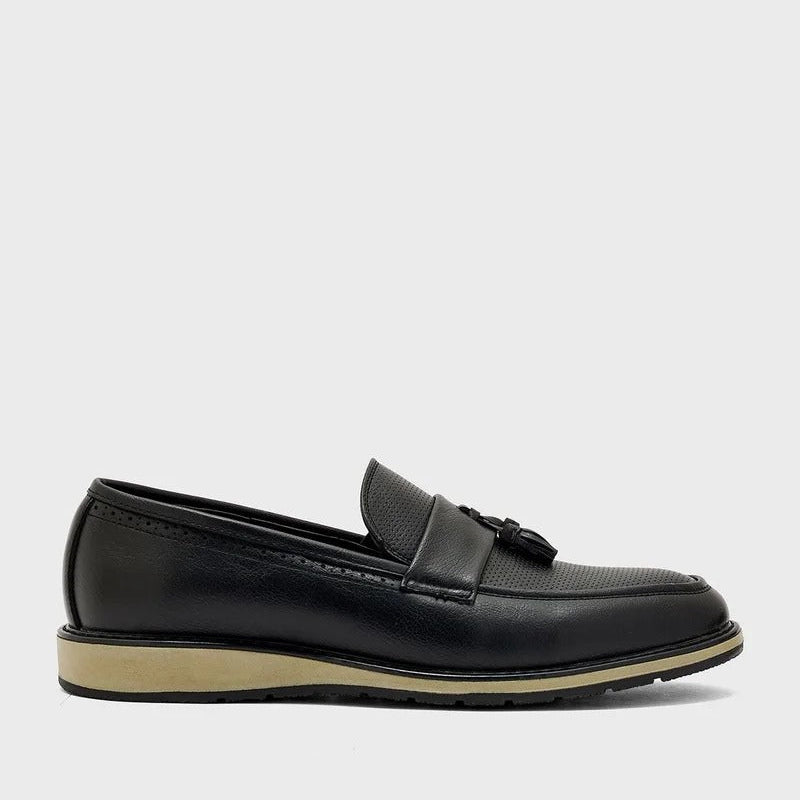 Robert Wood Tassle Casual  Men