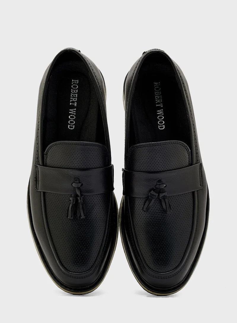 Robert Wood Tassle Casual  Men