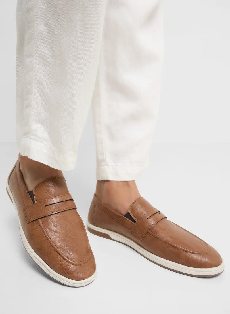Robert Wood Saddle Detail Casual Slip Ons Loafers - Tan