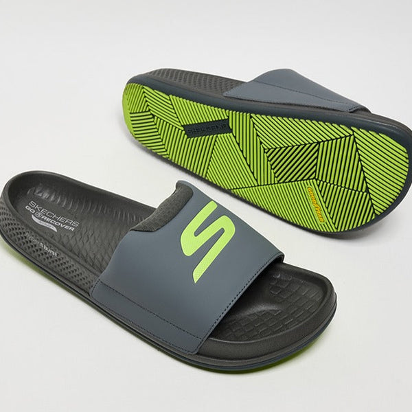 skechers goga max slides