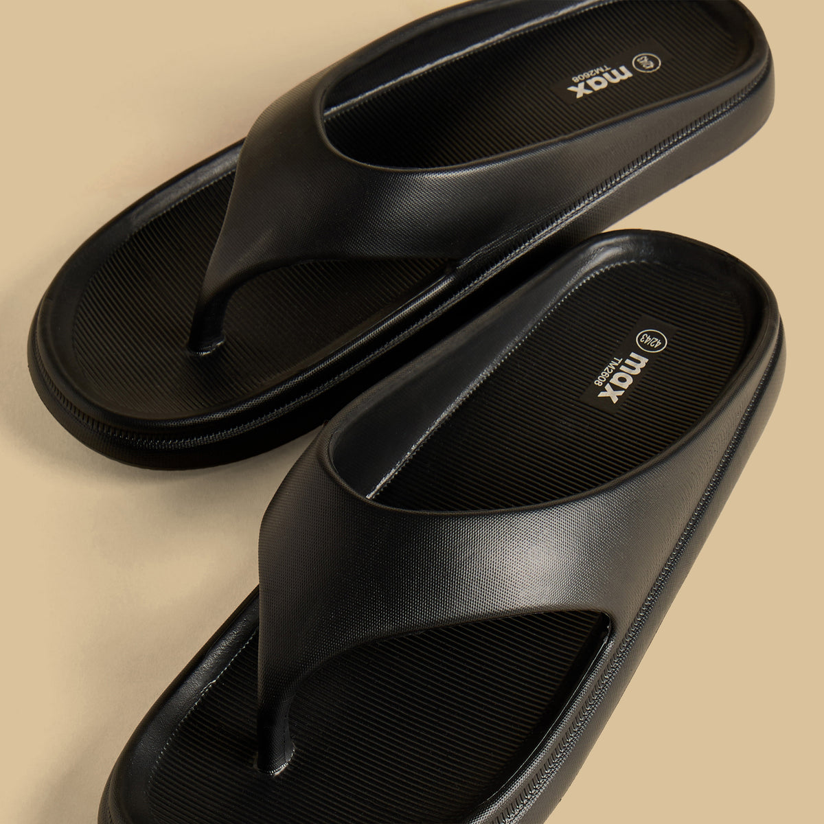 Max Textured Thong Volume Slides Black for Men - image 3