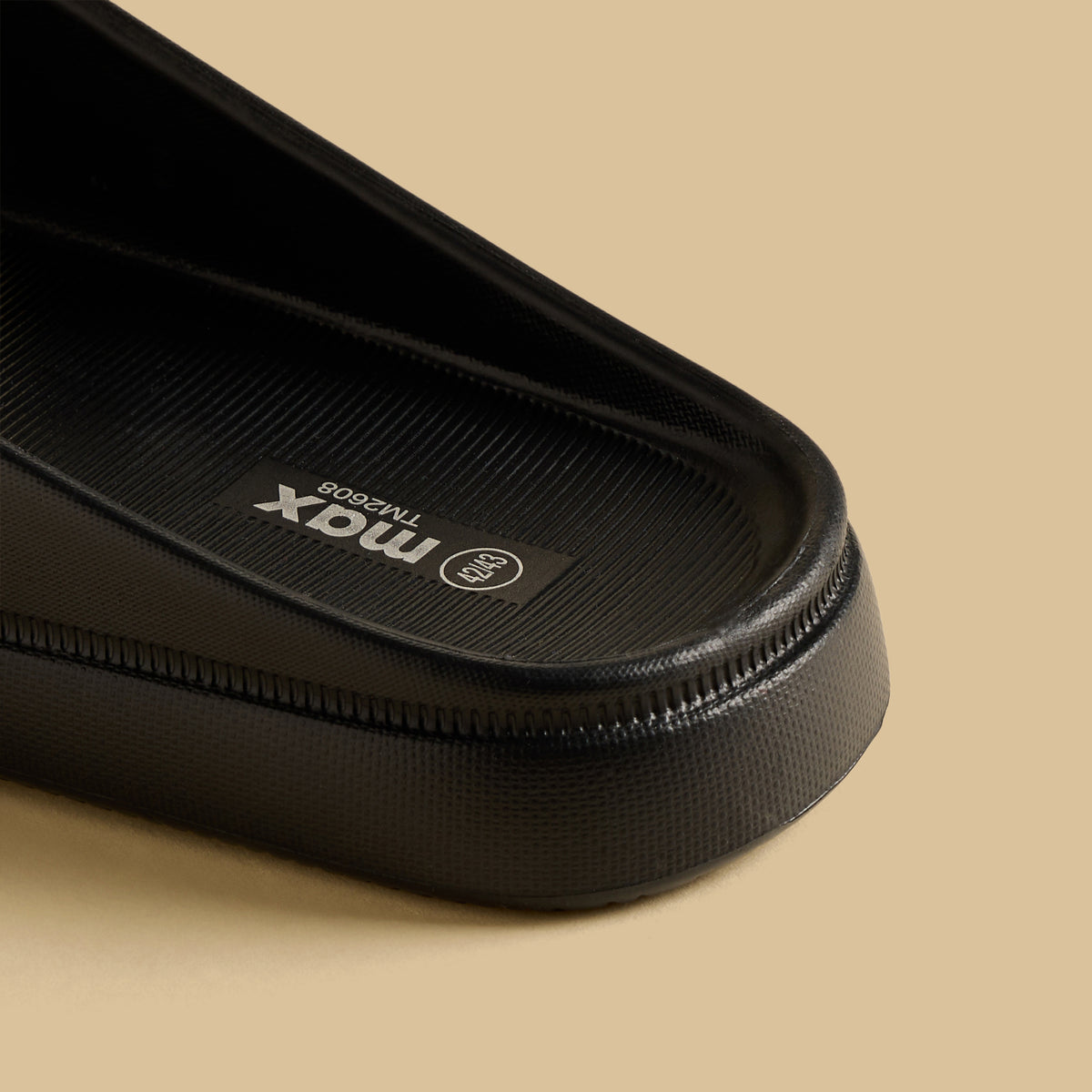 Max Textured Thong Volume Slides Black for Men - image 5