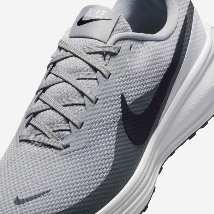 Nike Revolution 8 Grey