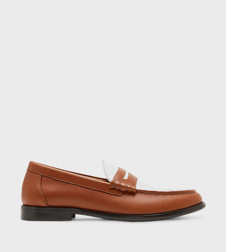 Steve Madden ABBELL Leather Slip-On Loafers Tan