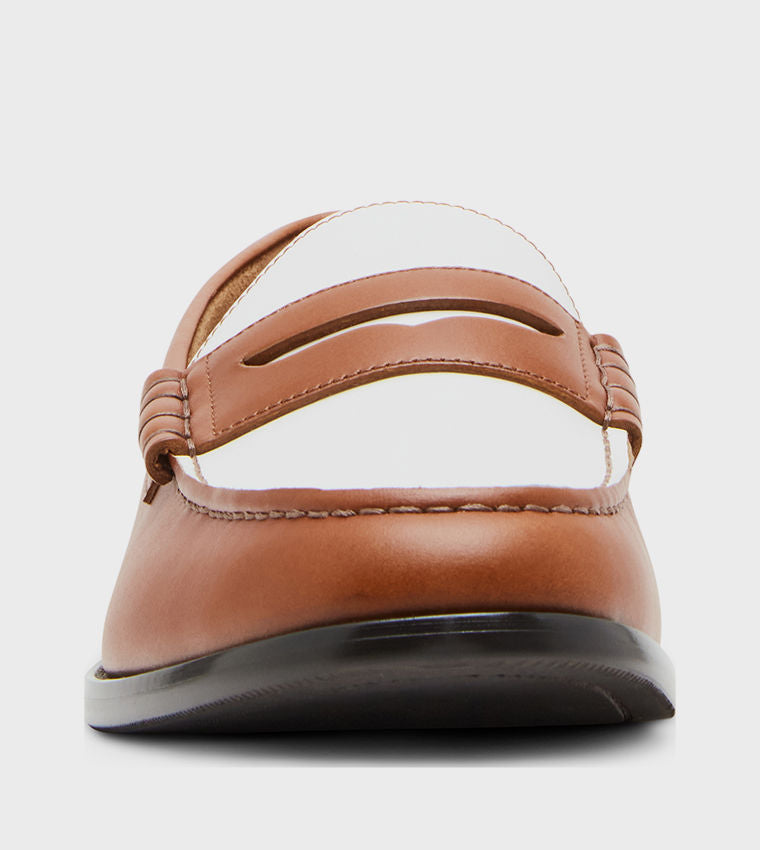 Steve Madden ABBELL Leather Slip-On Loafers Tan