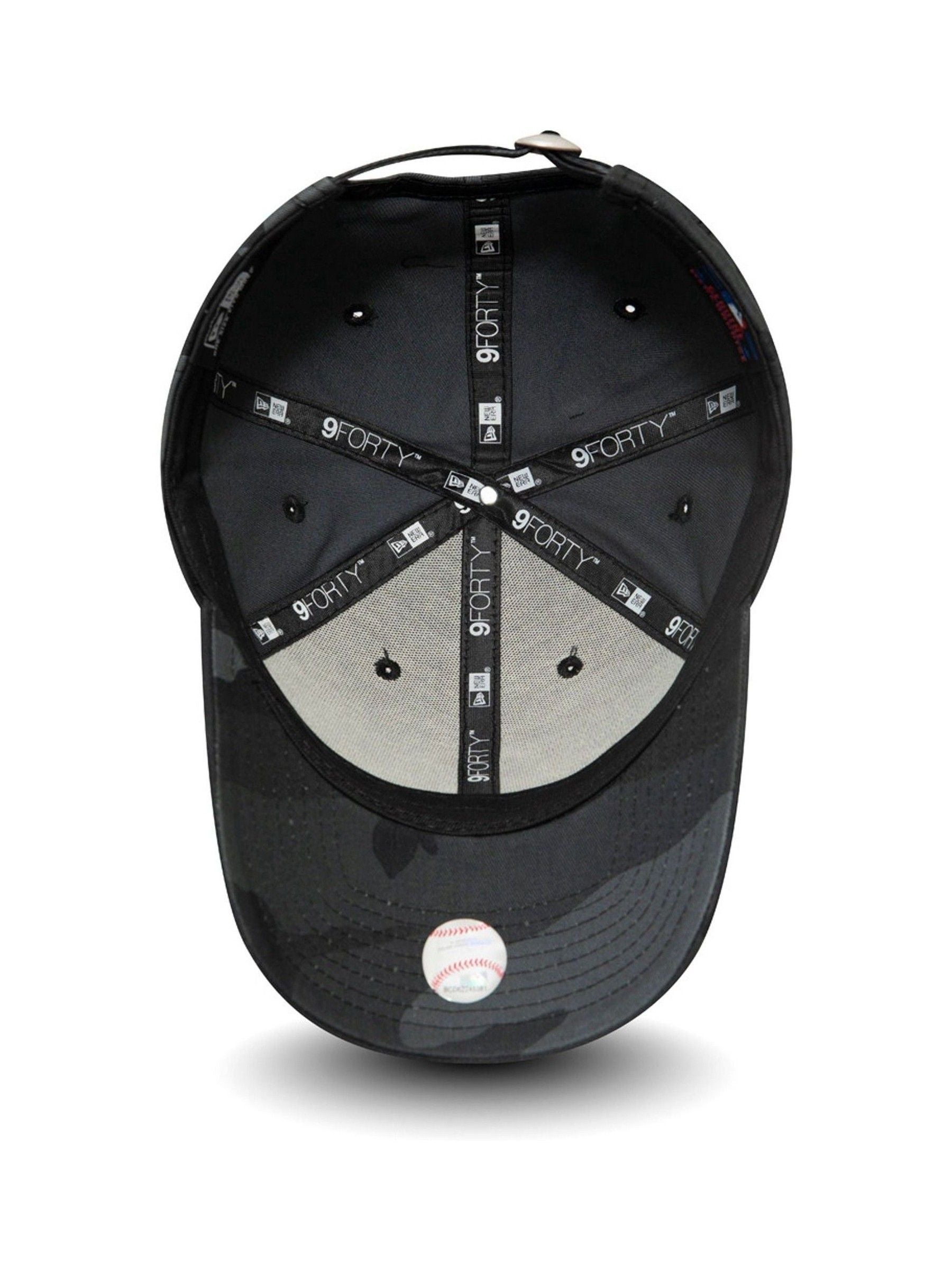 New Era Olive Green New York Yankees Essential 9FORTY Cap