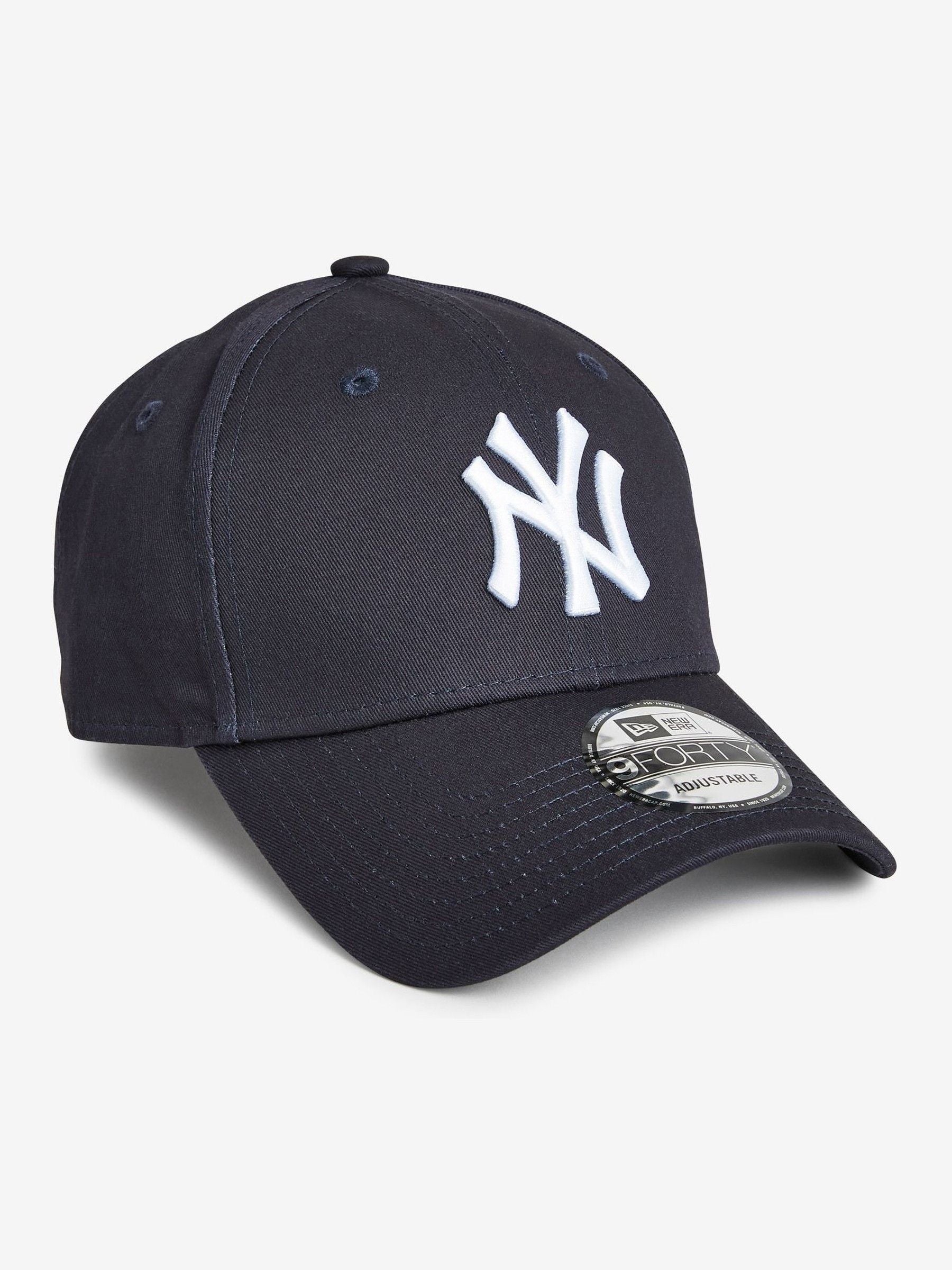 New Era Navy Blue New York Yankees Essential 9FORTY Cap