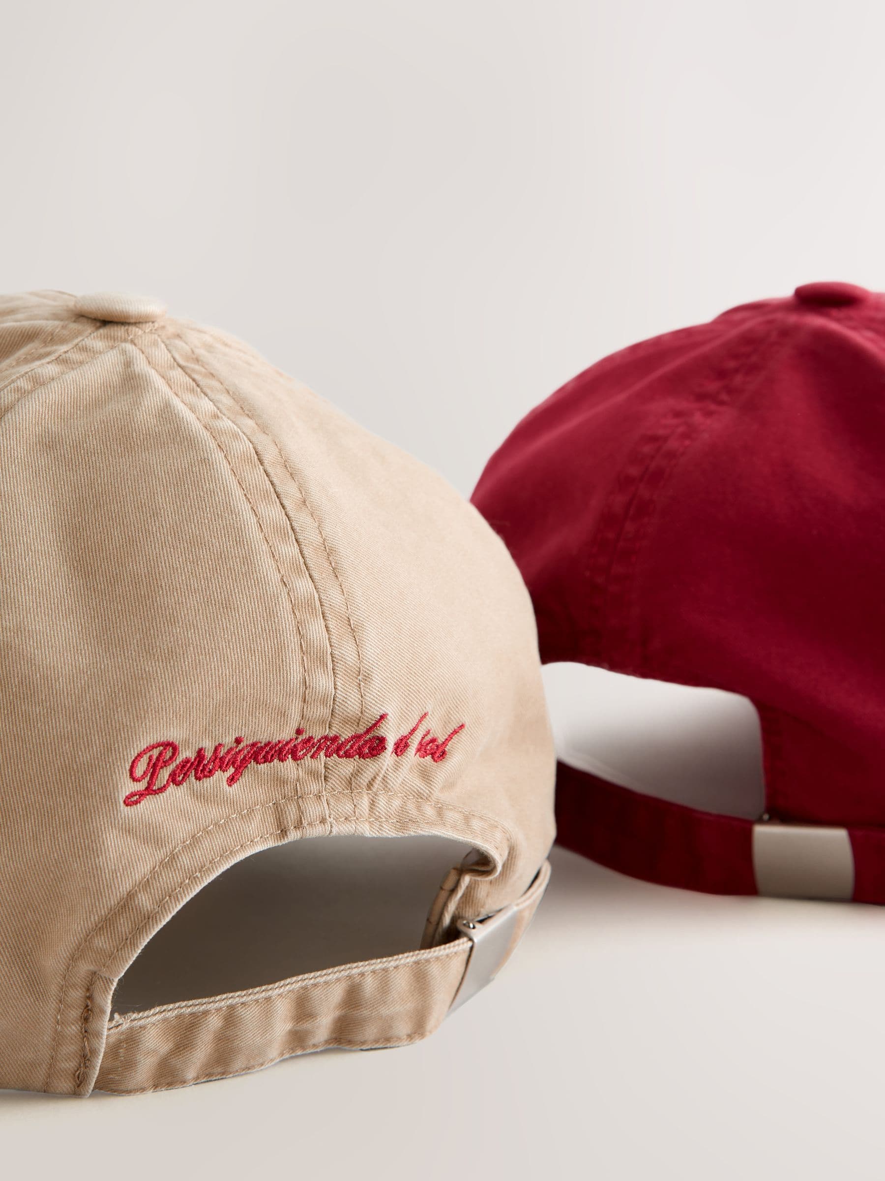 Next Burgundy/Ecru Caps 2 Pack Classic Adjustable Baseball
