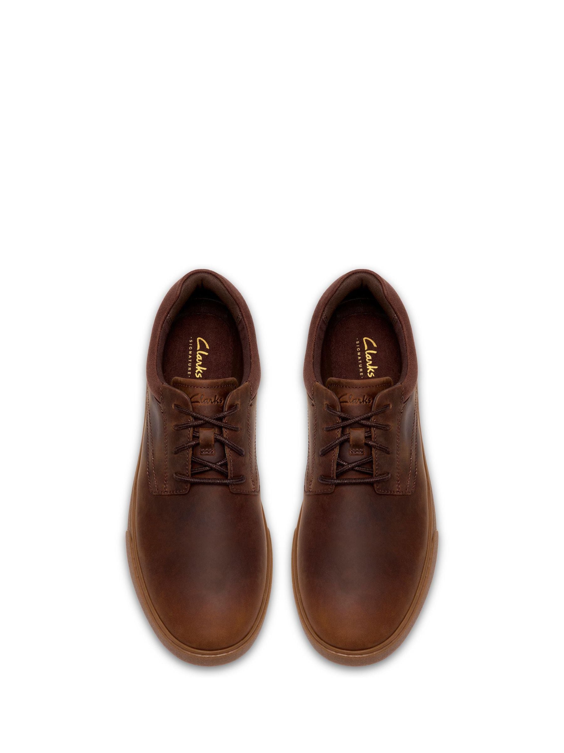Clarks Men Casual LYDFORD LO Lace-Up Sneakers Brown Y36-415