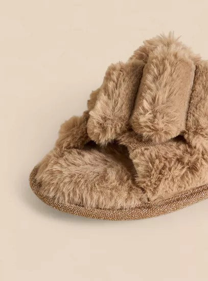 Max Plush Textured Bedroom Slides