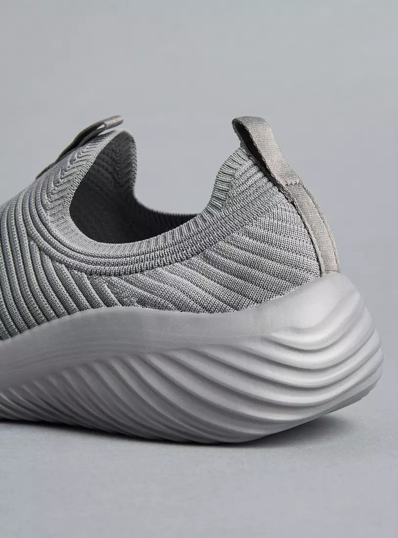 Max Textured Slip-On Sports Shoes with Pull-Tabs