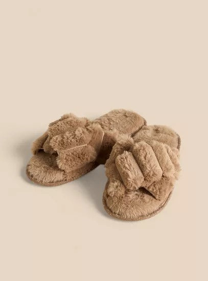 Max Plush Textured Bedroom Slides