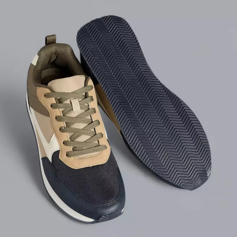 Colourblock Sports Shoes with Lace-Up Closure