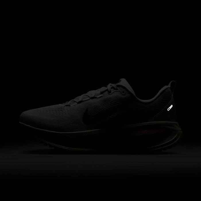 Nike Men's Road Running Shoes Vomero 18