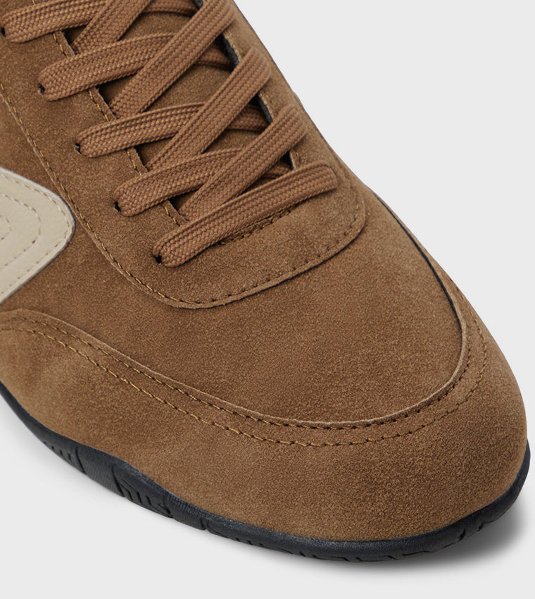 Pantherra Brown by Call It Spring