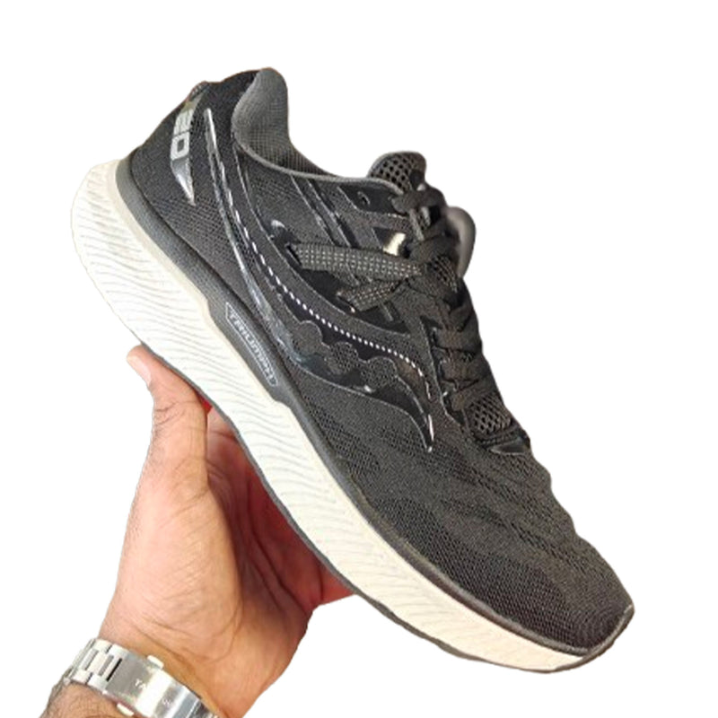 SAUCONY Triumph Shoes for Men Black 