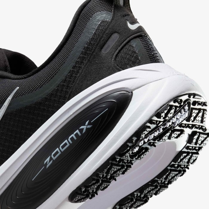 Nike Vomero 18 Gore Tex B/W