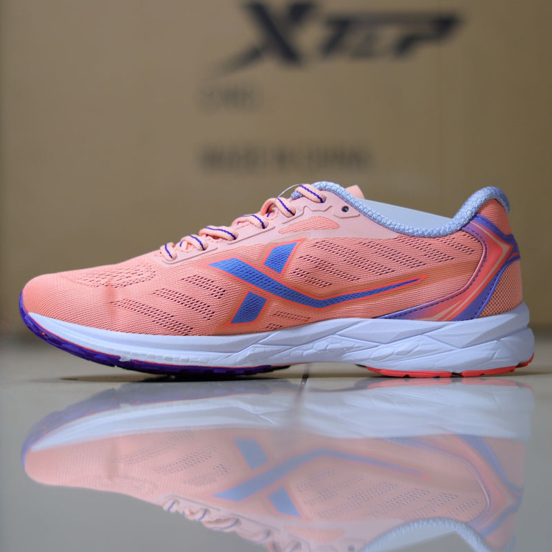 Women's Running Shoe by Xtep - X33